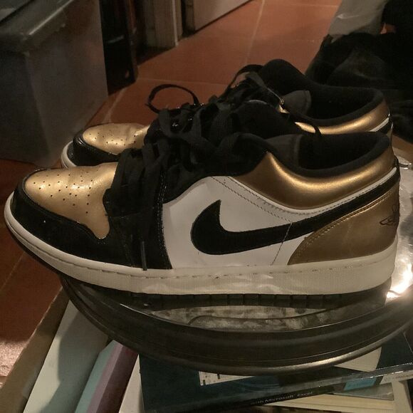 Nike Air Jordan 1 Low Gold Toe OG Metallic Black White CQ9447700 Men Size 12 main image 9